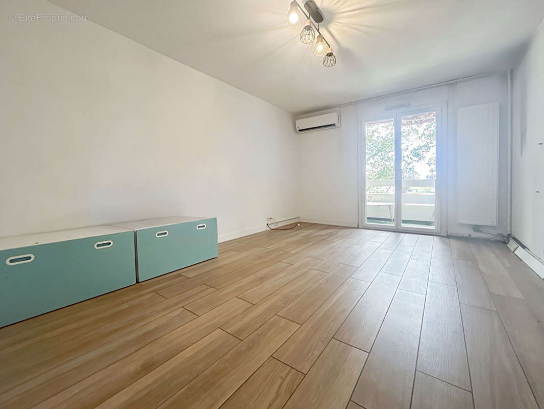 Appartement à MARSEILLE-10E