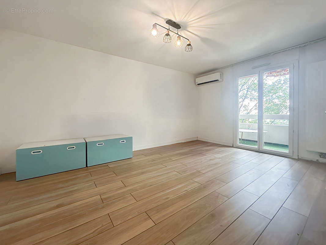 Appartement à MARSEILLE-10E