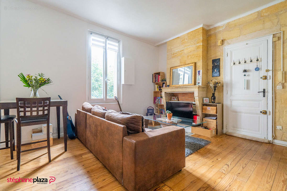 Appartement à BORDEAUX