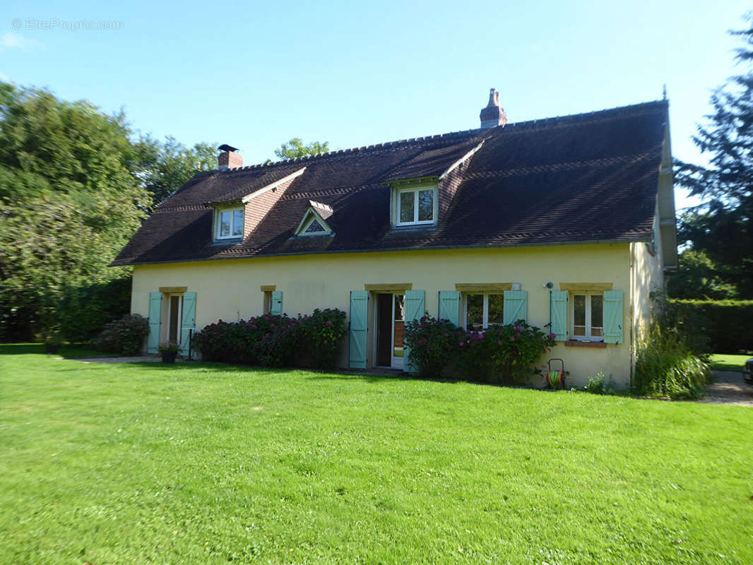 Maison à PONT-L&#039;EVEQUE