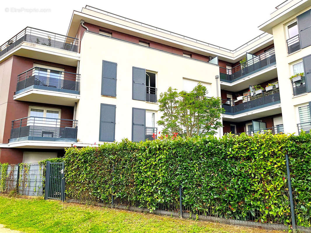 Appartement à VILLEPREUX