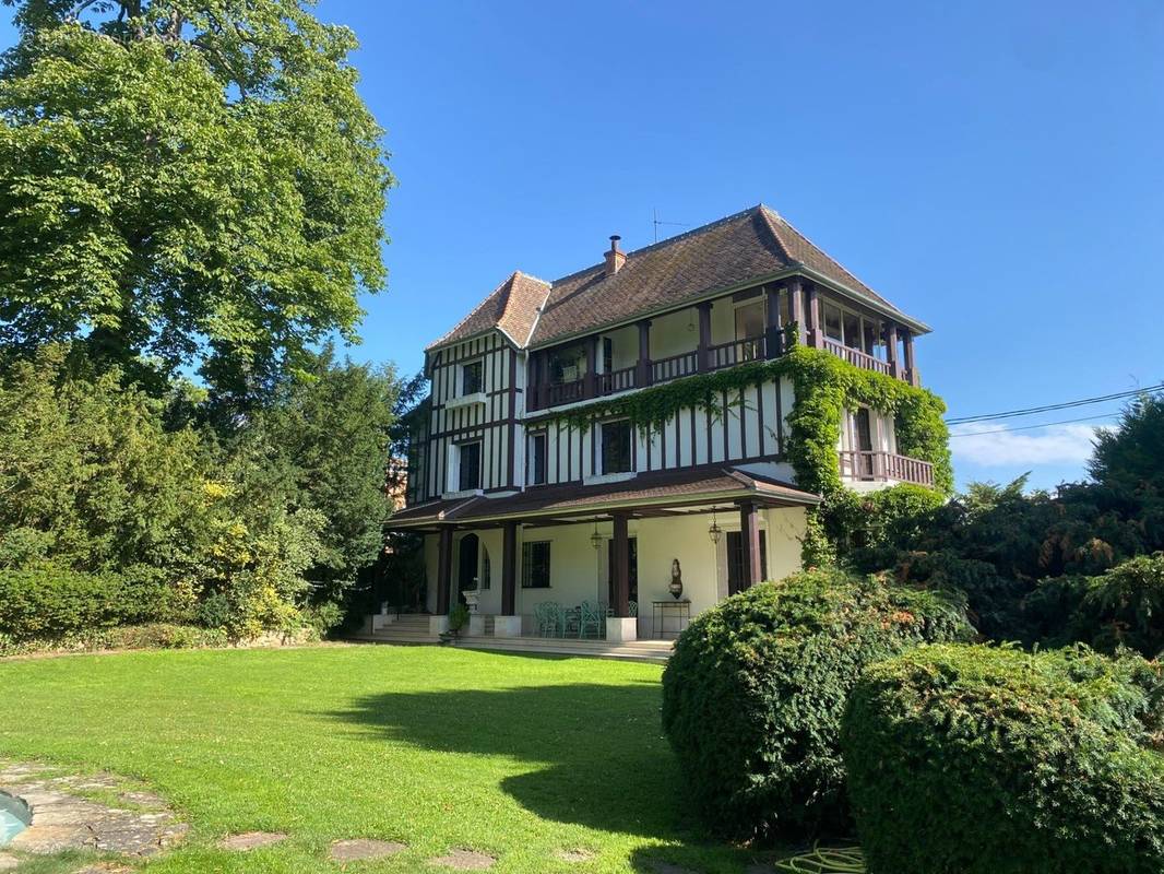 Maison à RUEIL-MALMAISON