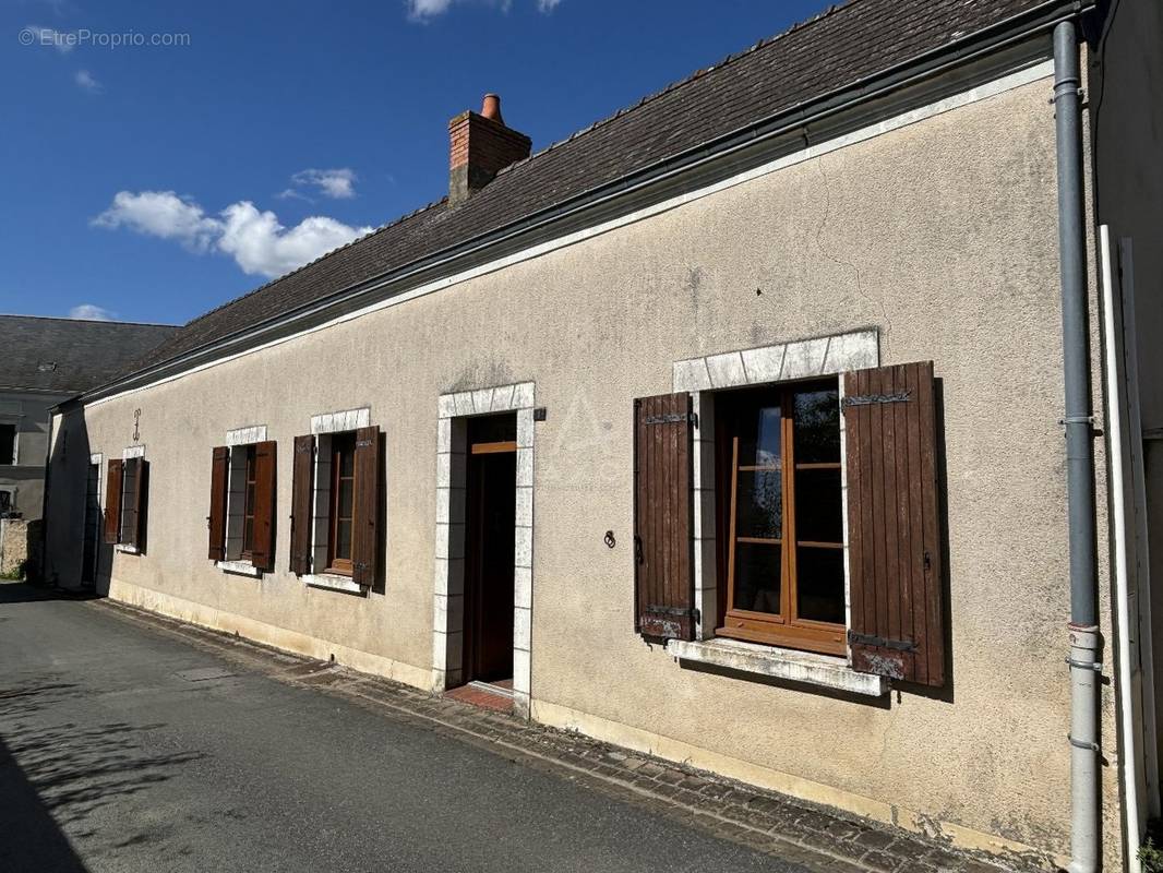 Maison à SAINT-DENIS-D&#039;ANJOU