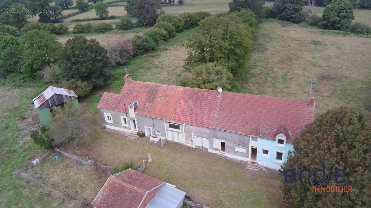 Maison à PREVERANGES