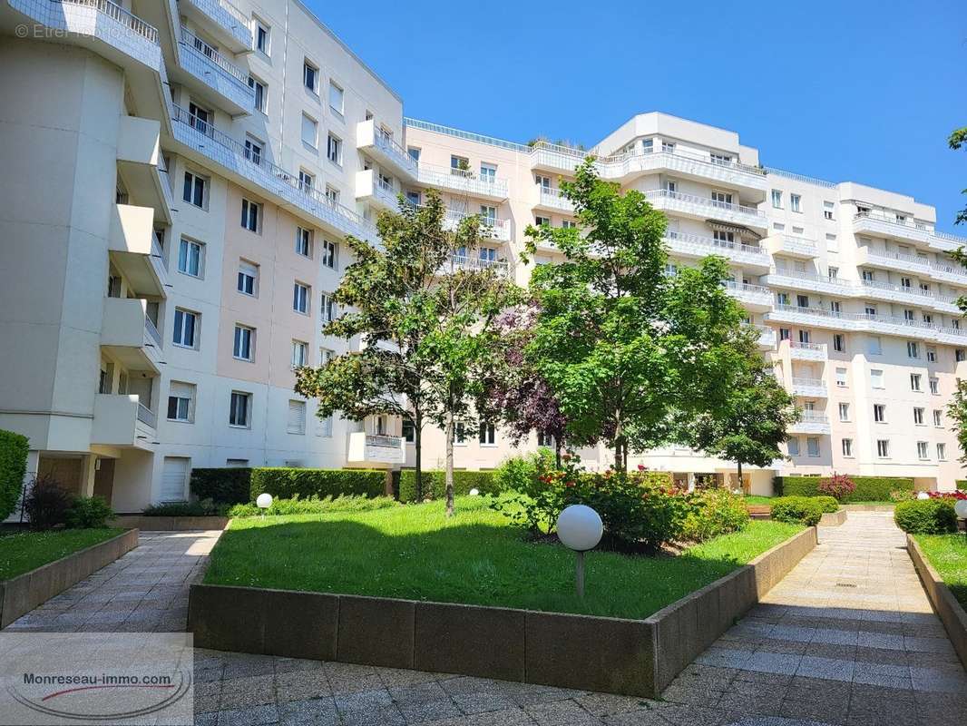 Appartement à ISSY-LES-MOULINEAUX