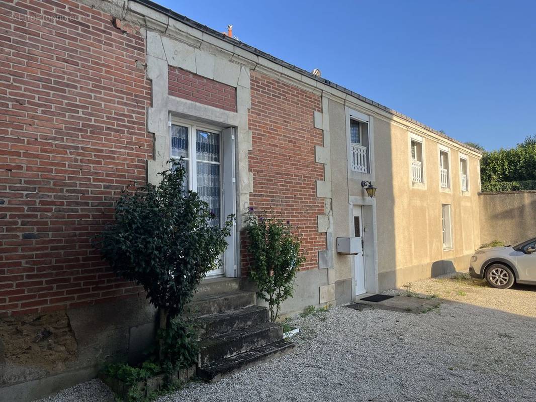 Maison à LOIGNE-SUR-MAYENNE