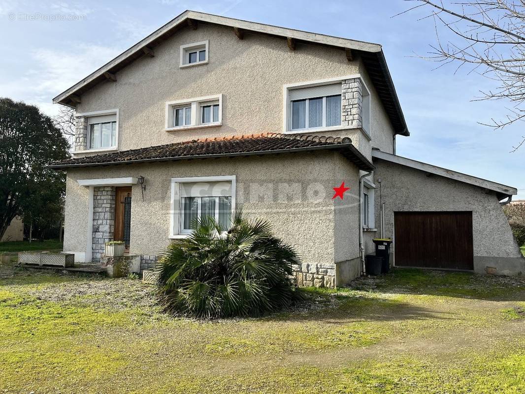 Maison à SAINT-PAUL-CAP-DE-JOUX