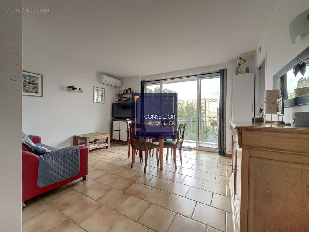 Appartement à SAINTE-FOY-LES-LYON