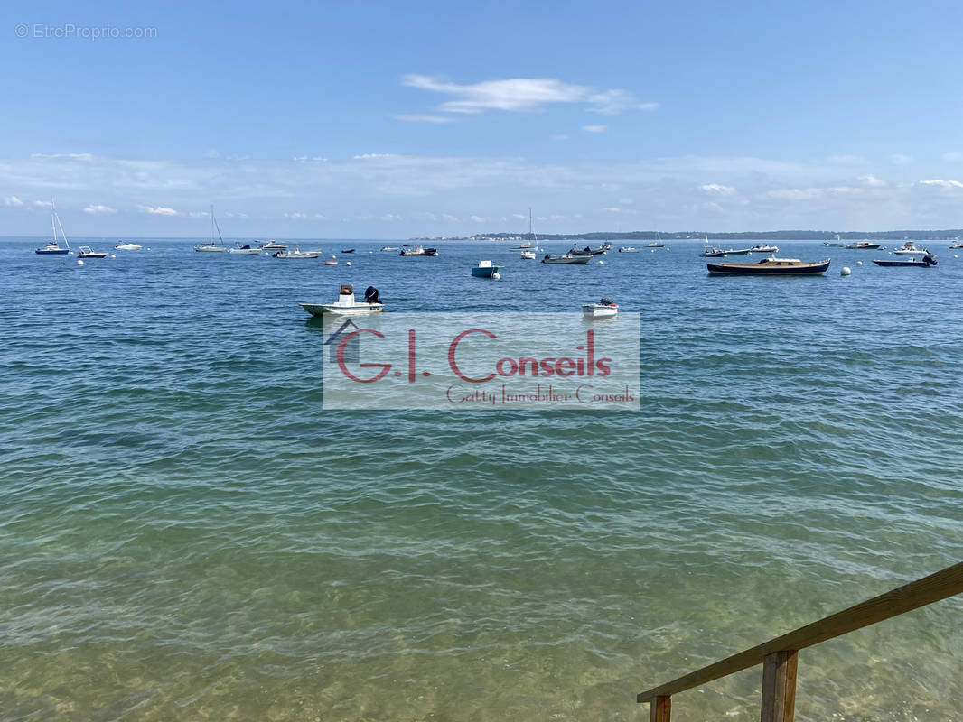 Commerce à LEGE-CAP-FERRET