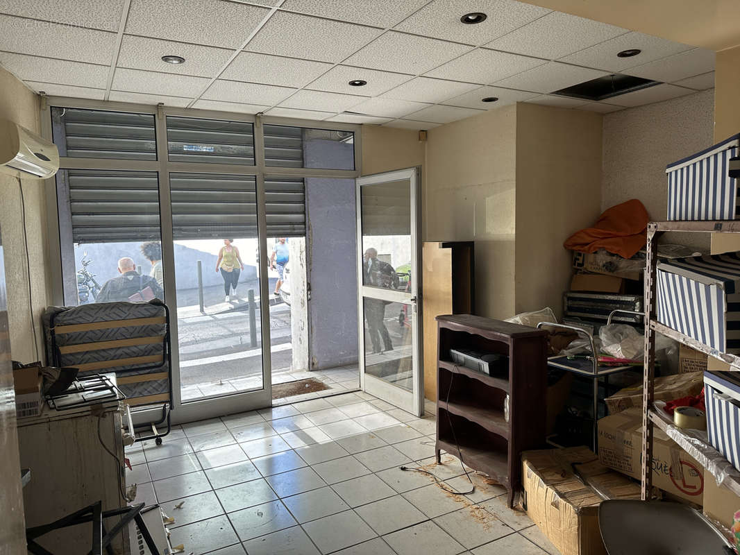 Appartement à MARSEILLE-4E