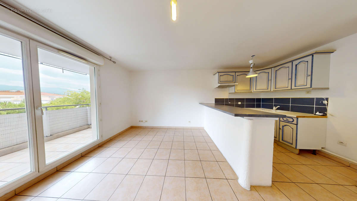 Appartement à MARSEILLE-13E