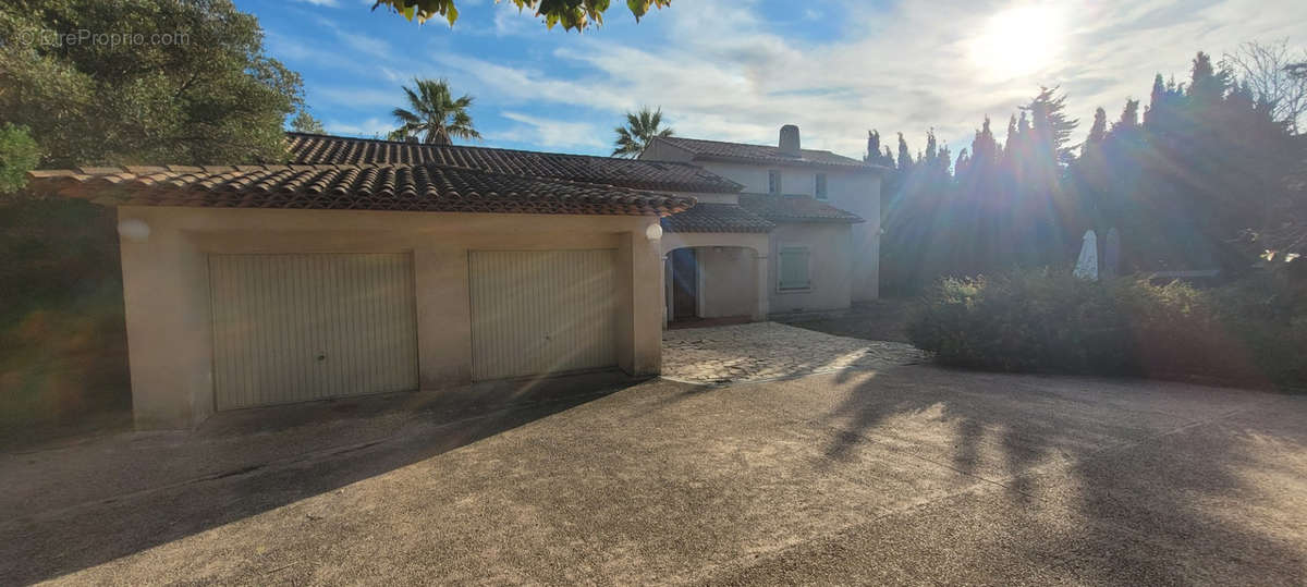 Maison à SIX-FOURS-LES-PLAGES