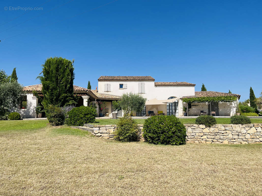 Maison à POURRIERES