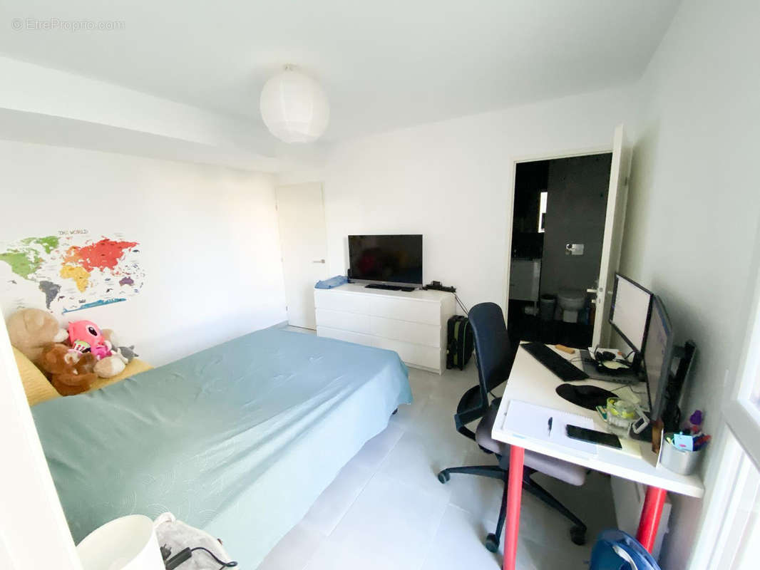 Appartement à MARSEILLE-8E