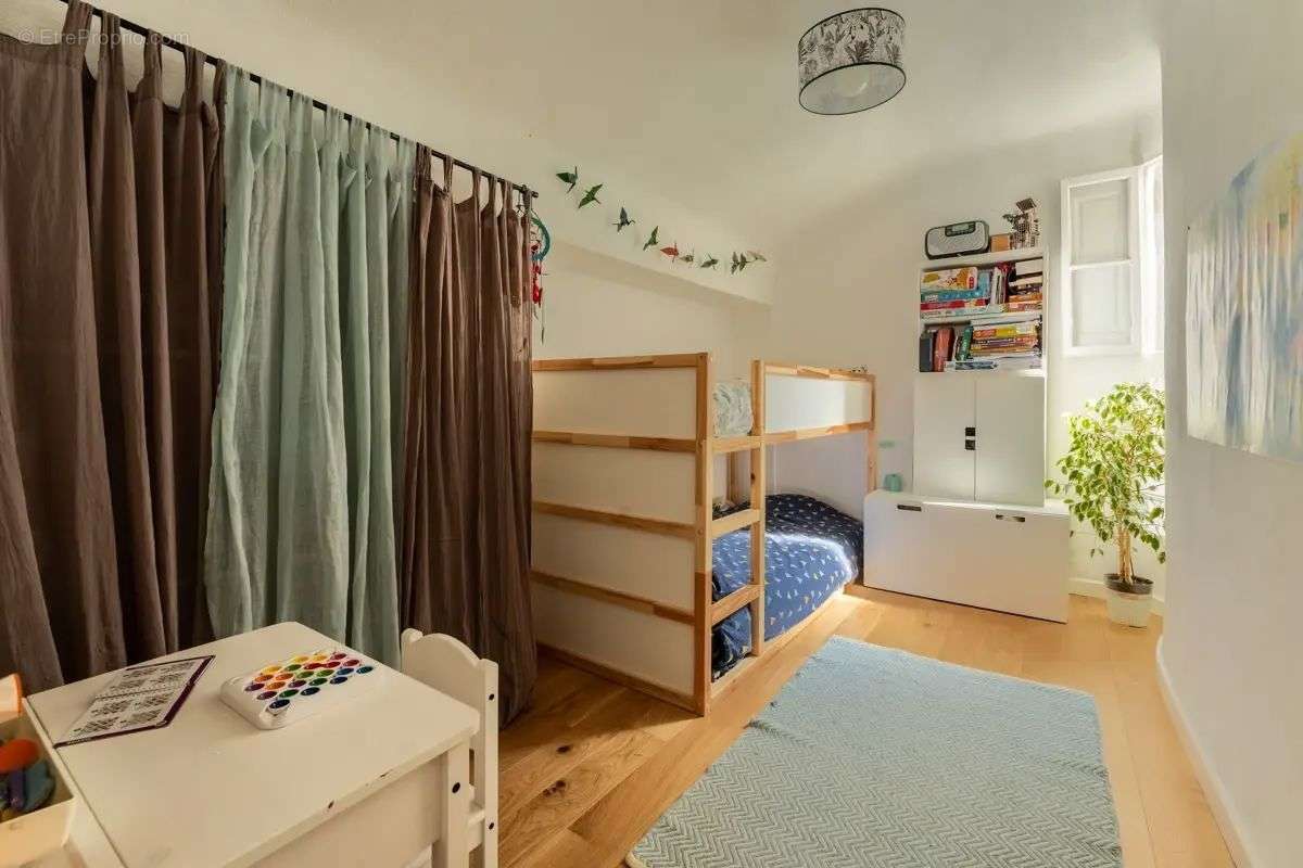 Appartement à MARSEILLE-7E