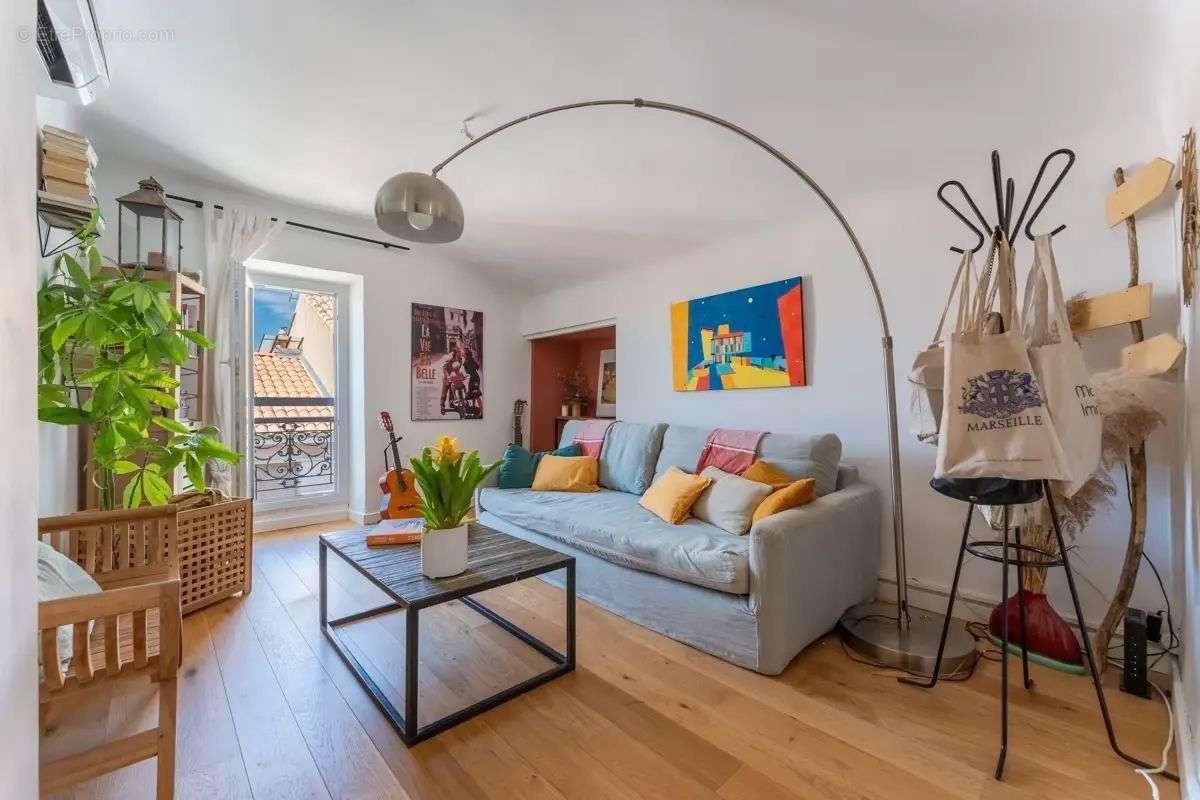 Appartement à MARSEILLE-7E