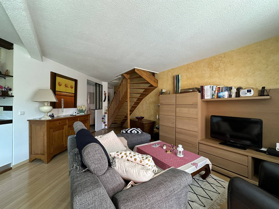 Appartement à MEYLAN