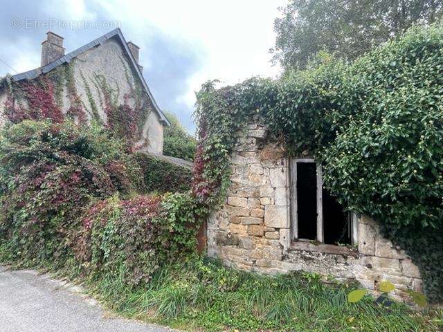 Maison à TREIGNAC