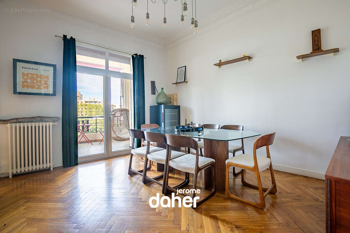 Appartement à MARSEILLE-8E