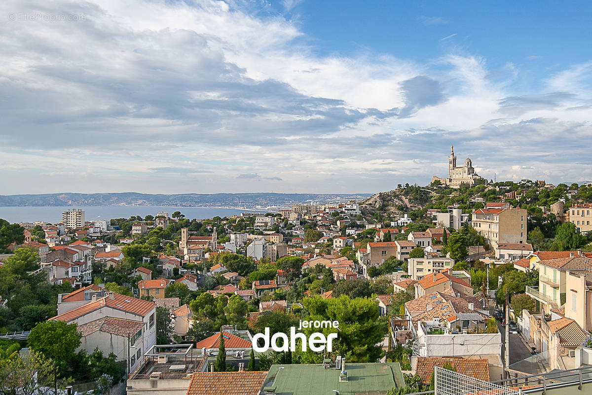 Appartement à MARSEILLE-7E