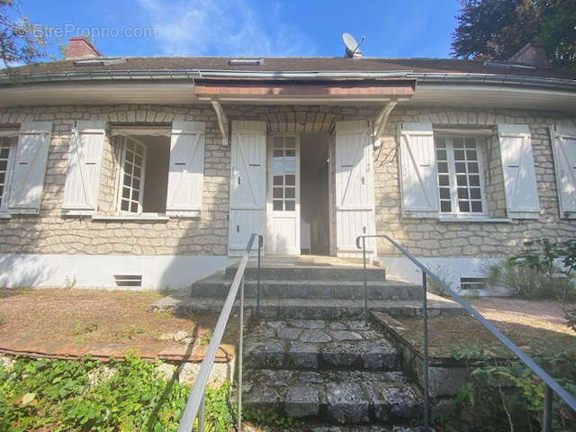 Maison à MILLY-LA-FORET