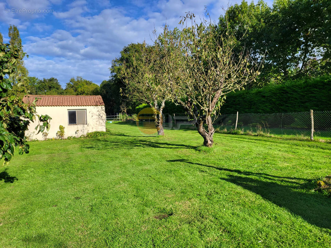 Maison à SAINT-HILAIRE-DE-LOULAY