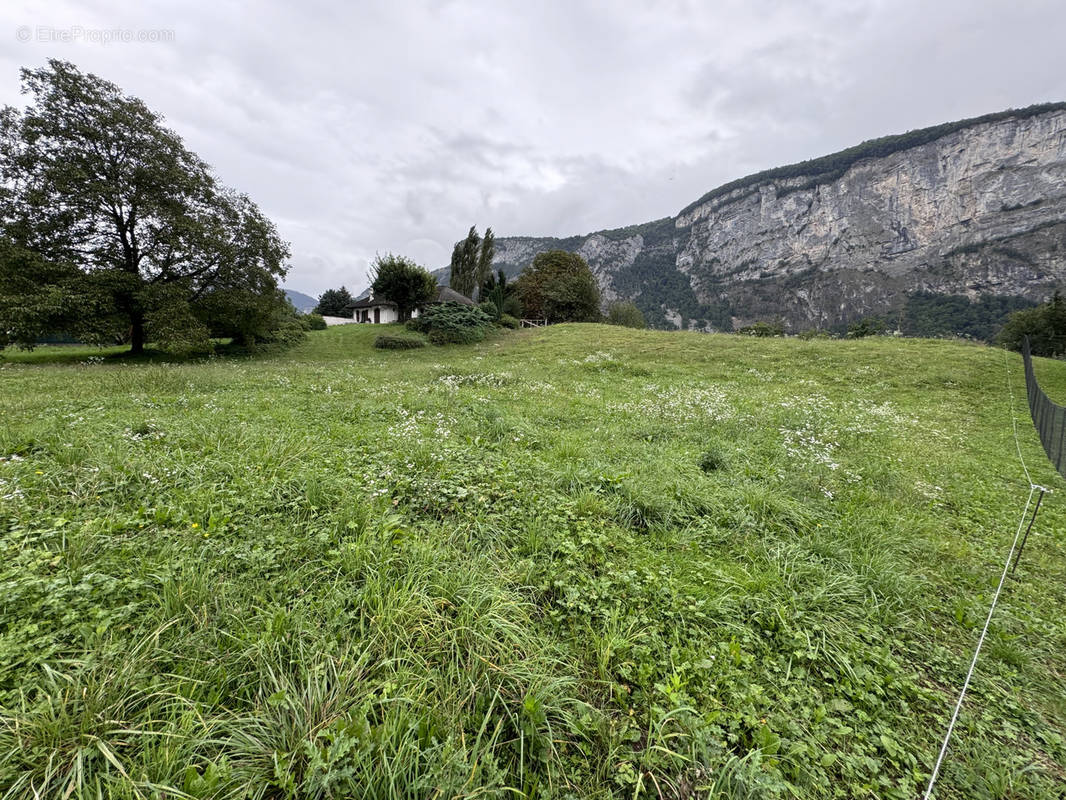 Terrain à MAGLAND