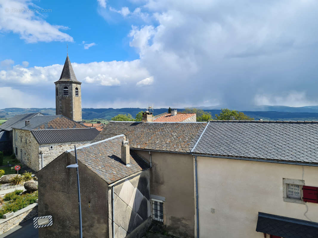 Maison à SAINT-SALVY-DE-LA-BALME