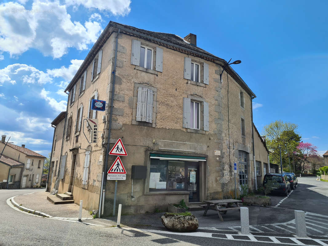 Maison à SAINT-SALVY-DE-LA-BALME