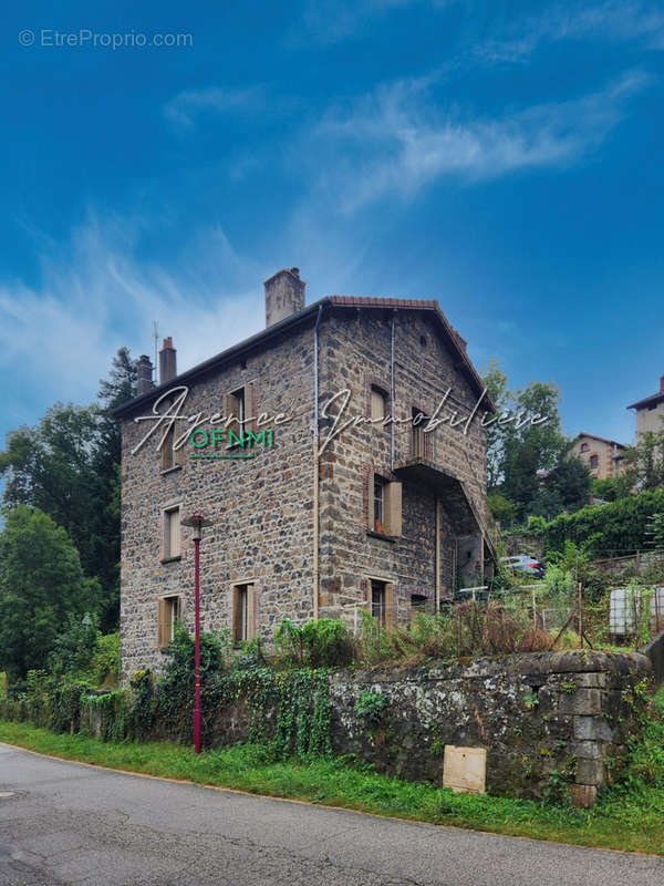 Appartement à PONT-SALOMON