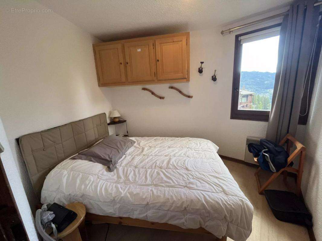 Appartement à MORILLON