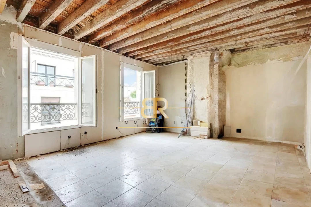 Appartement à PARIS-14E