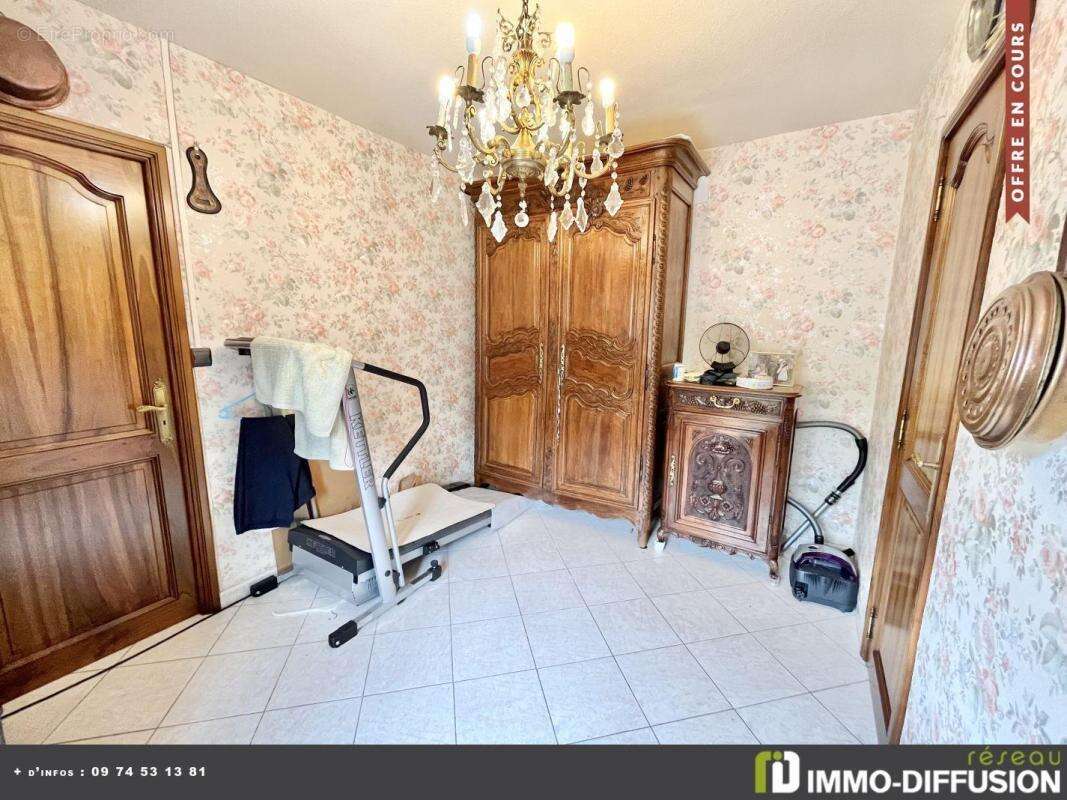 Appartement à BAGNOLS-LES-BAINS