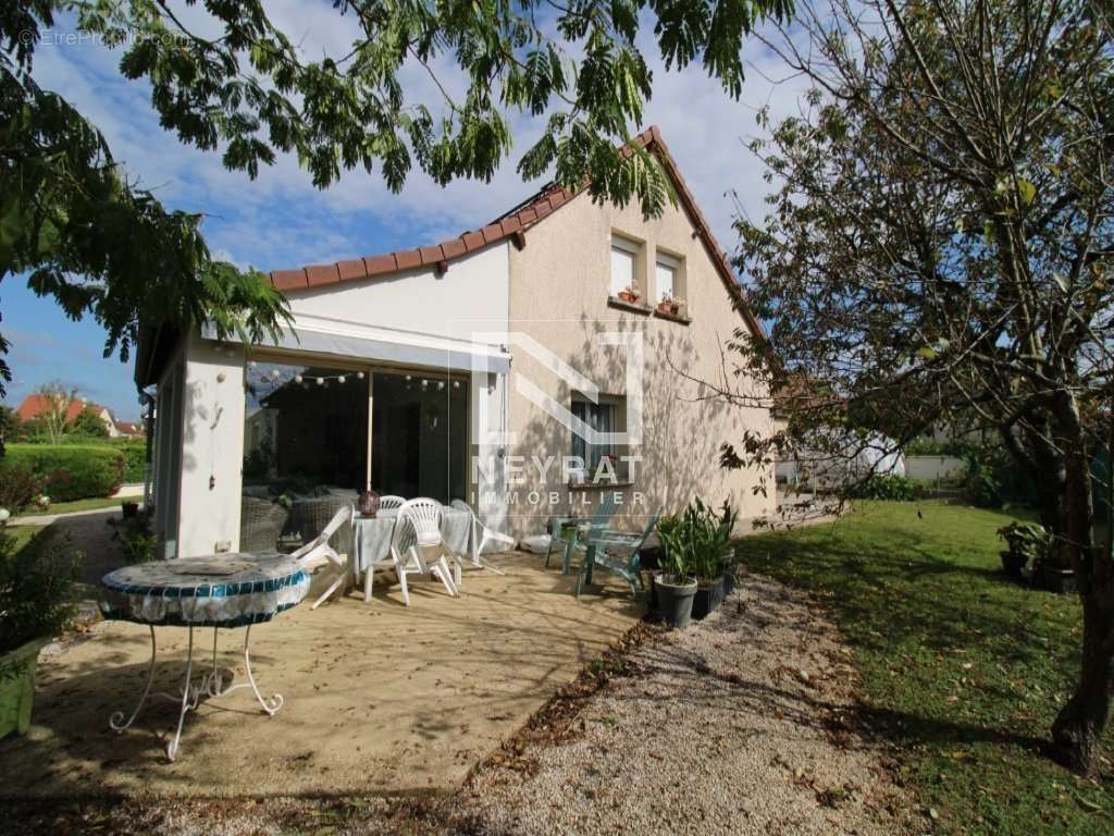 Maison à SAINT-MARTIN-EN-BRESSE