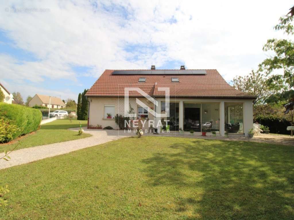 Maison à SAINT-MARTIN-EN-BRESSE