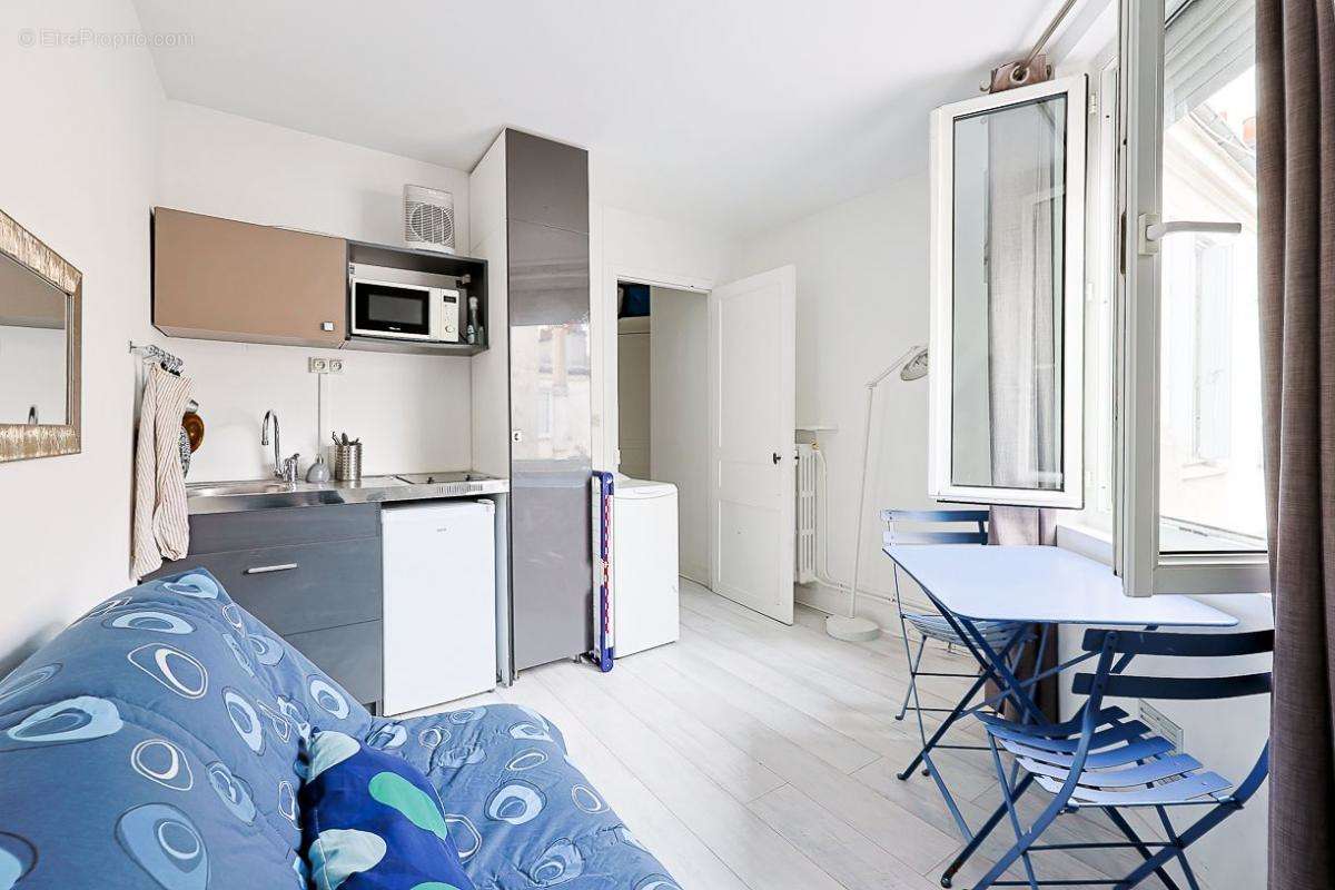 Appartement à NEUILLY-SUR-SEINE