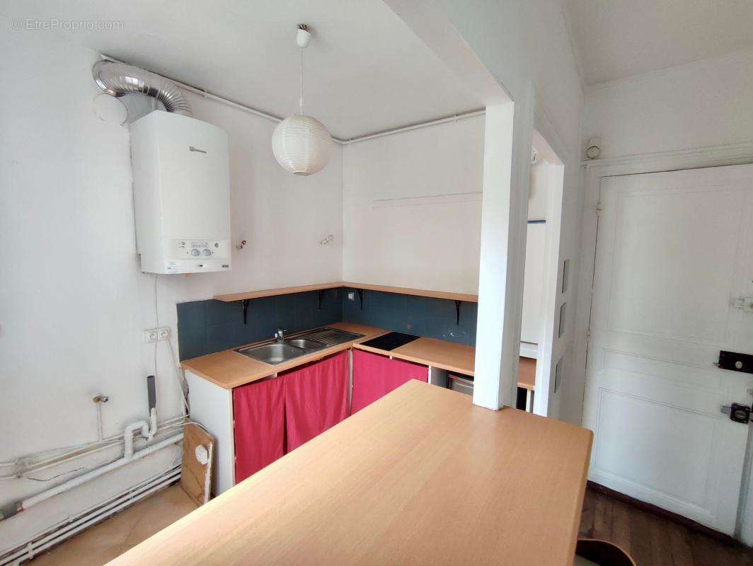 Appartement à PARIS-18E