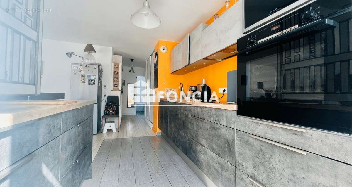 Appartement à VAIRES-SUR-MARNE