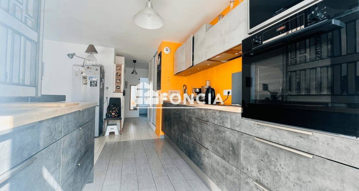 Appartement à VAIRES-SUR-MARNE