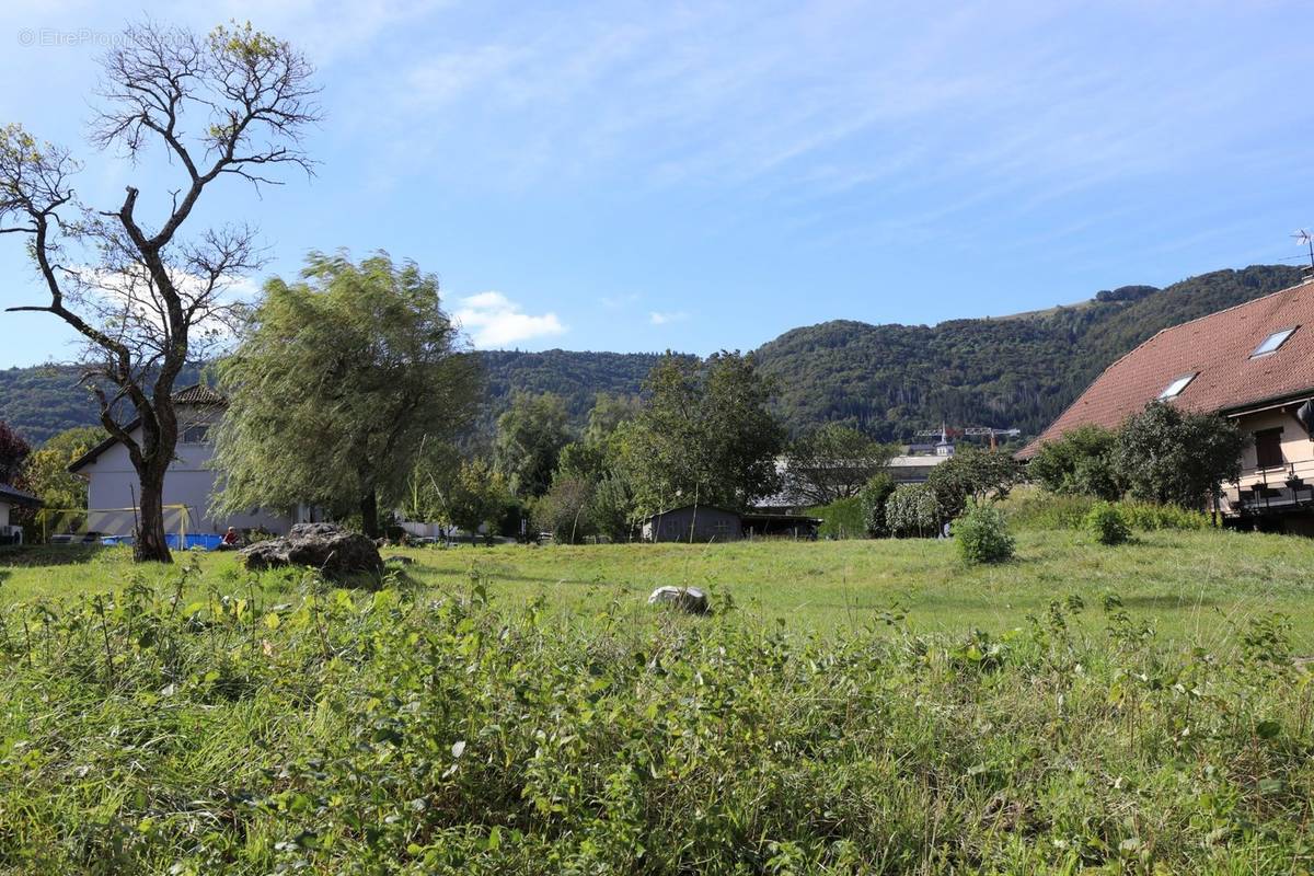 Terrain à VOVRAY-EN-BORNES