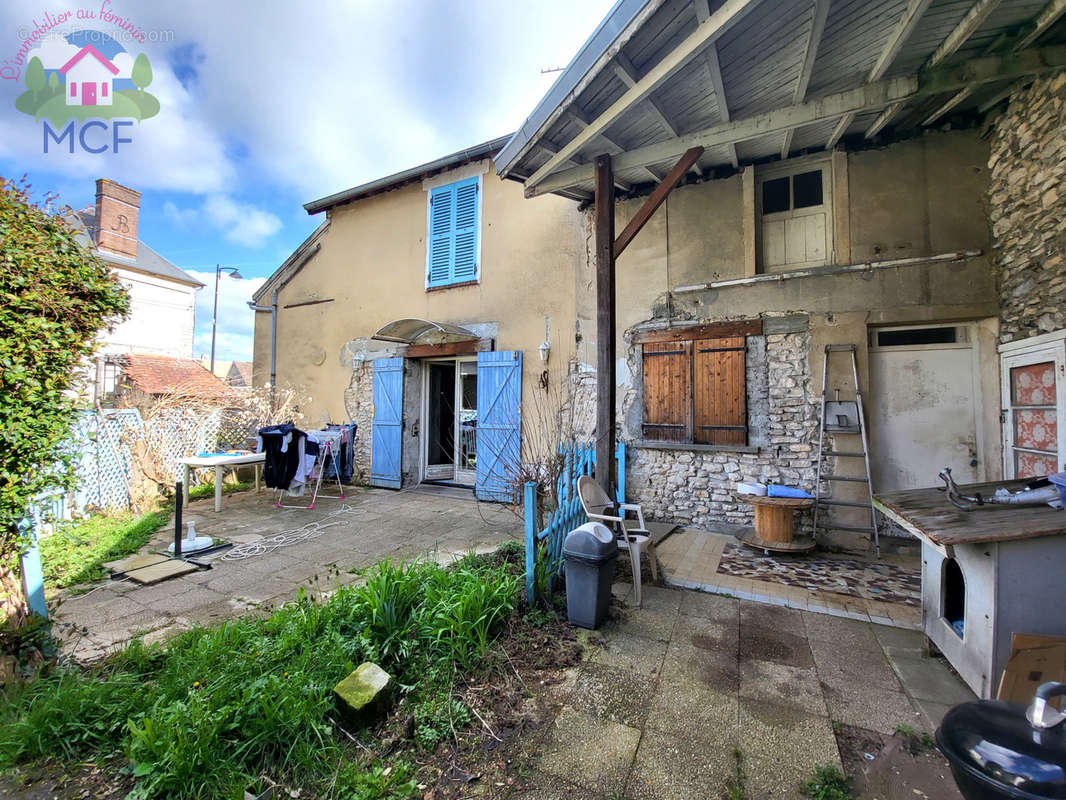 Maison à BUEIL