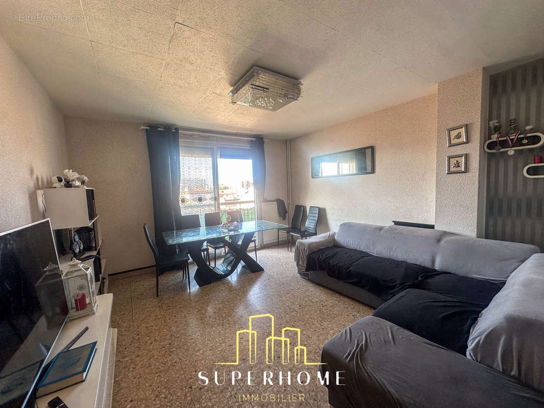 Appartement à MARSEILLE-14E