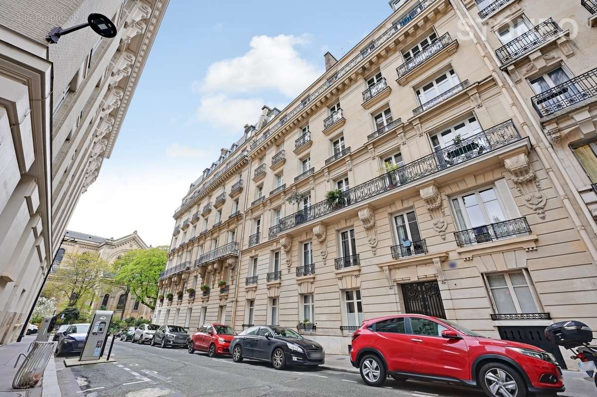 Appartement à PARIS-6E