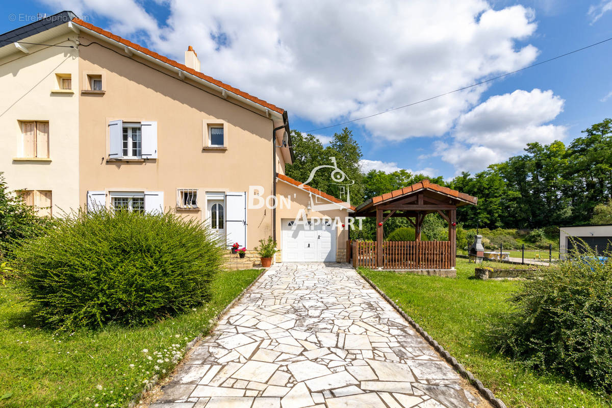 Maison à TUCQUEGNIEUX