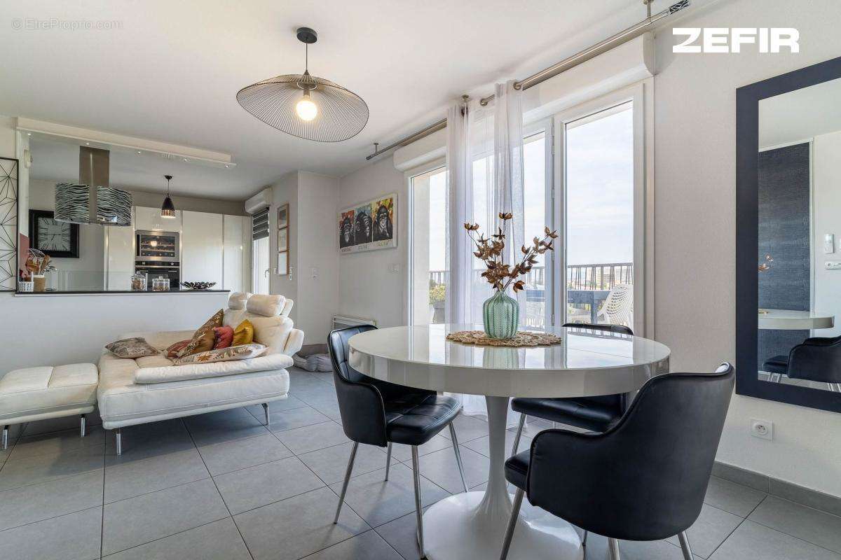 Appartement à MARSEILLE-9E