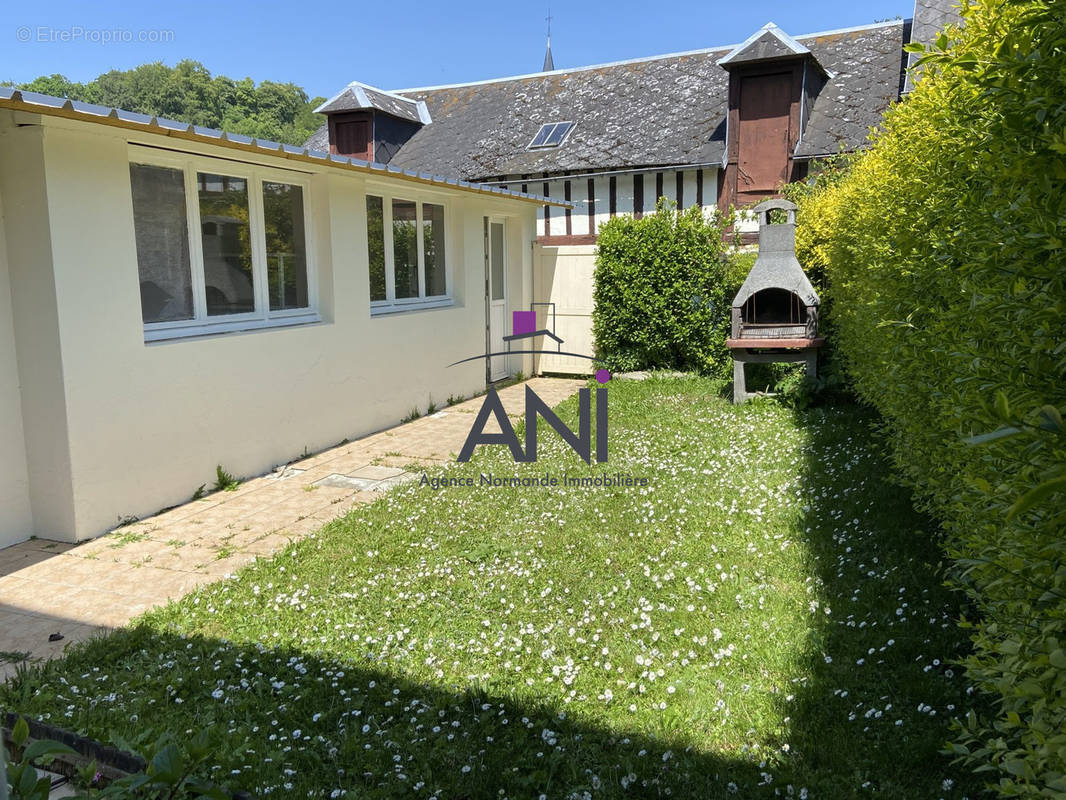 Maison à LONGUEVILLE-SUR-SCIE