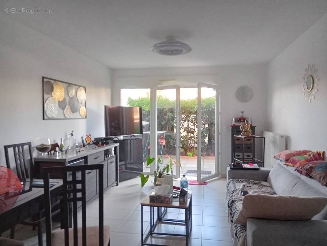 Appartement à PUGET-SUR-ARGENS