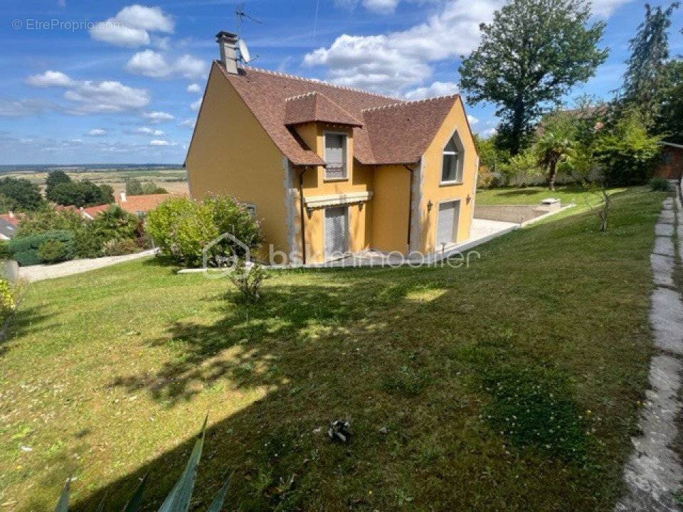 Maison à SAINT-GERMAIN-DE-LA-GRANGE