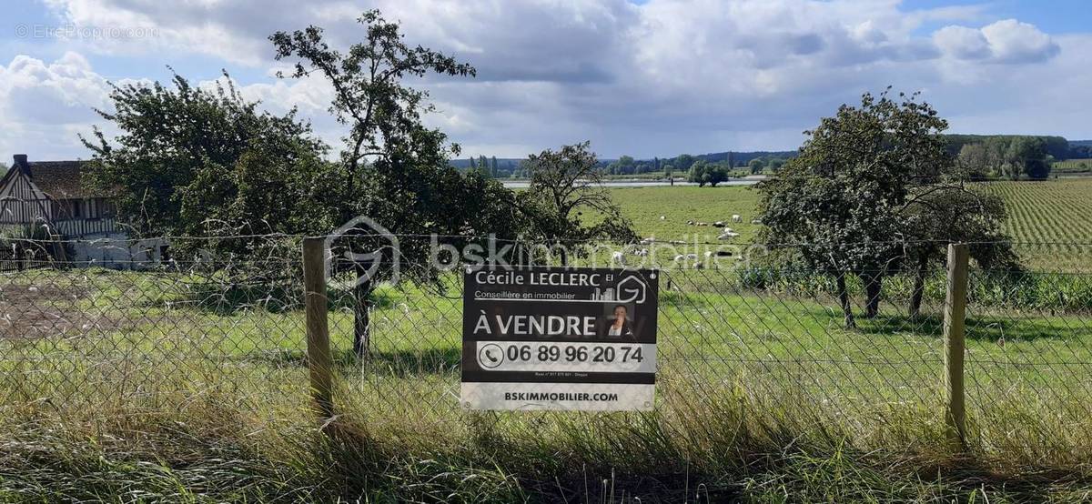 Terrain à CAUDEBEC-EN-CAUX