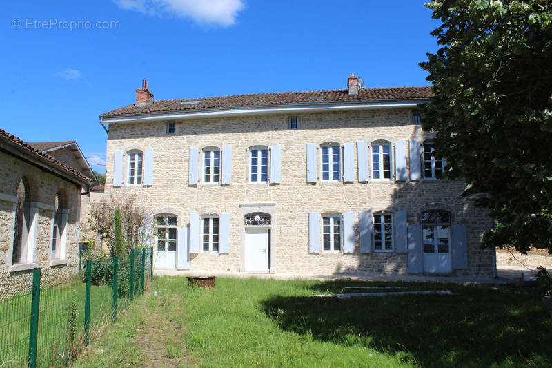 Maison à REVONNAS